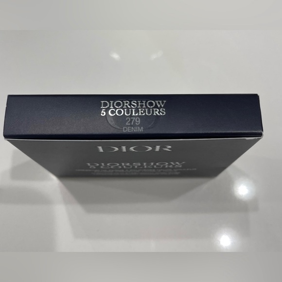 Dior
Diorshow 5 Couleurs Couture Eyeshadow Palette, colour-denim 279, brand new - Picture 3 of 3